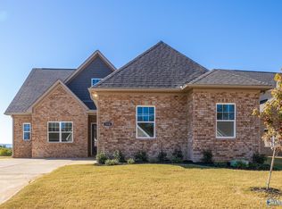 201 Camberly Cove Ln, Meridianville, AL 35759