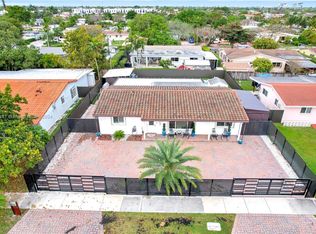 2210 SW 89th Ave, Miami, FL 33165