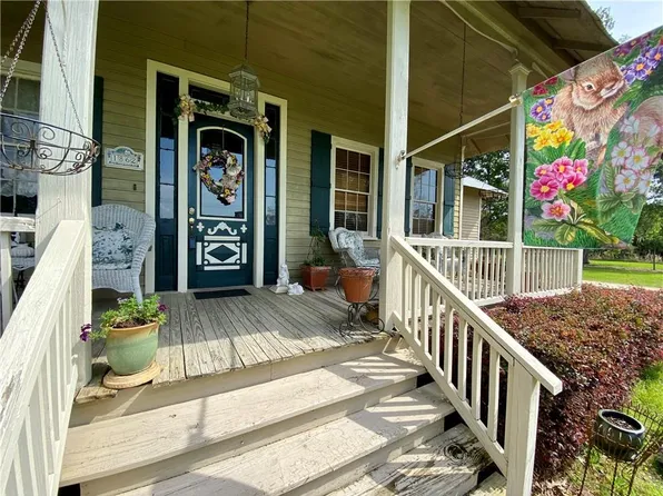 1862 Highway 22 W, Madisonville, LA 70447