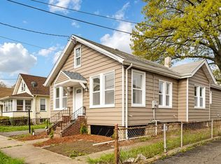29 5th Ave, Avenel, NJ 07001