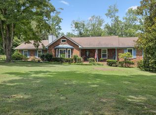 107 Applevalley Rd, Lebanon, TN 37087