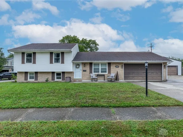 2540 Cornwall Dr, Xenia, OH 45385