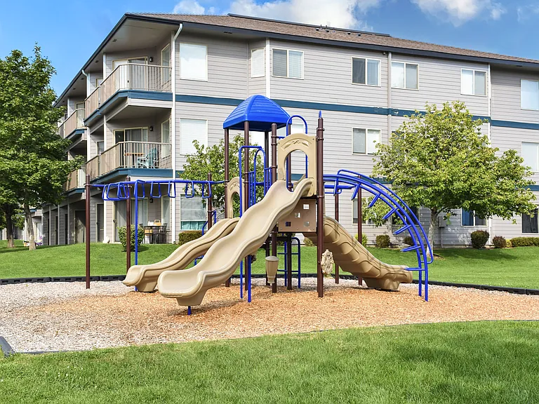 Shoreline Village — Photo 40