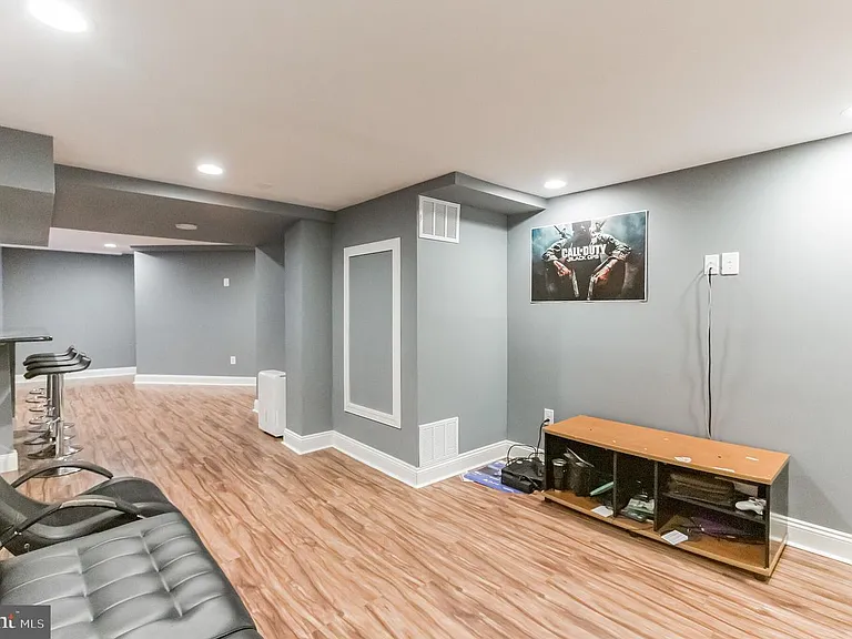 618 Sunderland Ave — Photo 25