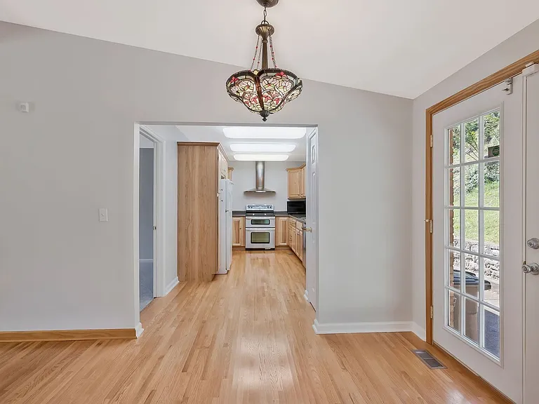 4857 Torbay Dr — Photo 13