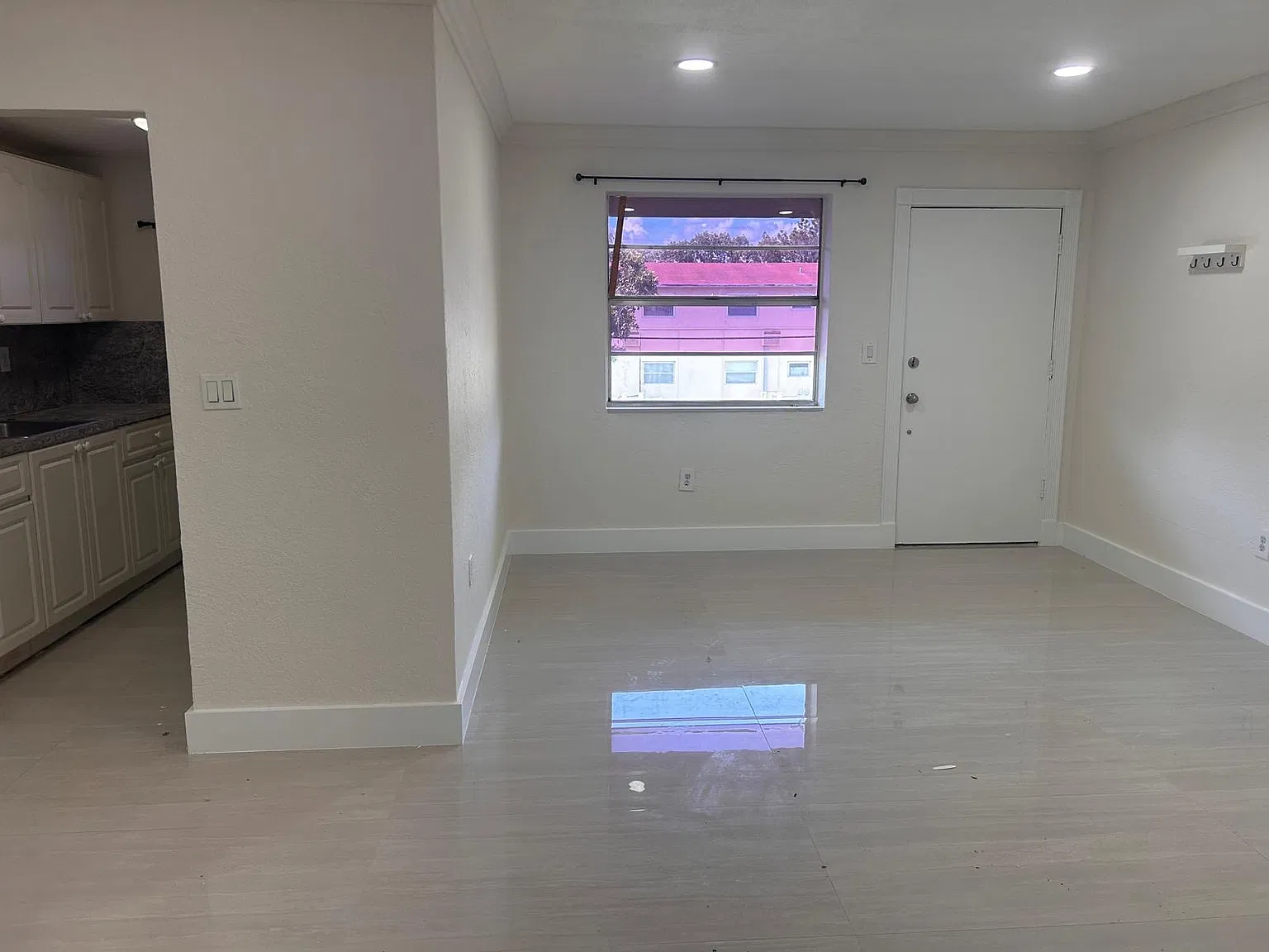 1 bed, 620 sqft, $1,800 — Photo 2