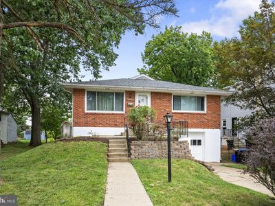 1805 New Hope St, Norristown, PA, 19401