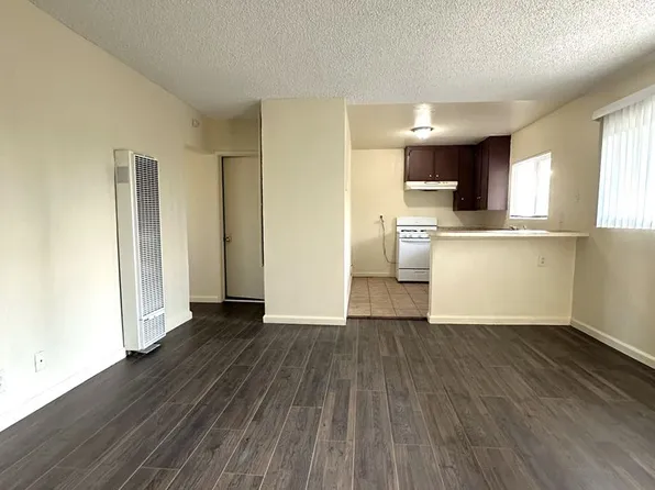 2418 Atlantic Ave, Long Beach, CA 90806