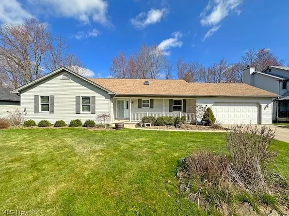 109 Forest Creek Dr, Struthers, OH 44471