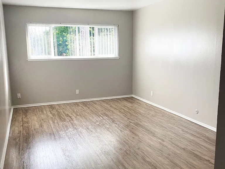 120 San Lorenzo Blvd — Photo 10