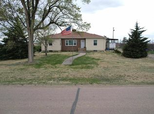 675 Castle Rock St, Quinter, KS 67752