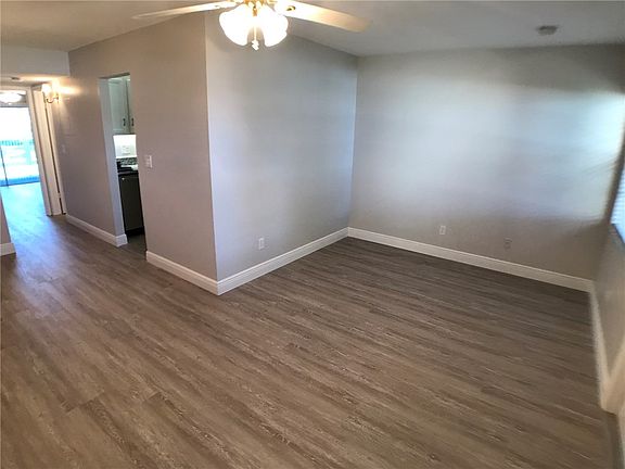 5th image of 28 Pine Arbor Ln APT 104