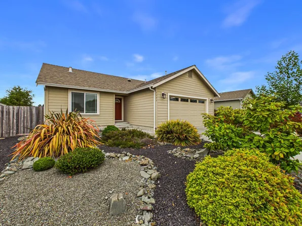 1355 Conifer Ct, McKinleyville, CA 95519