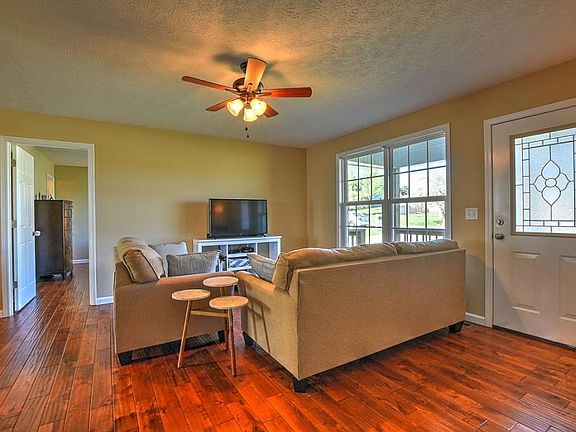 2nd image of 107 Bernard Ave