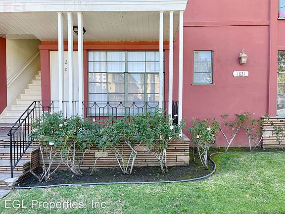 2nd image of 5325 Russell Ave #2