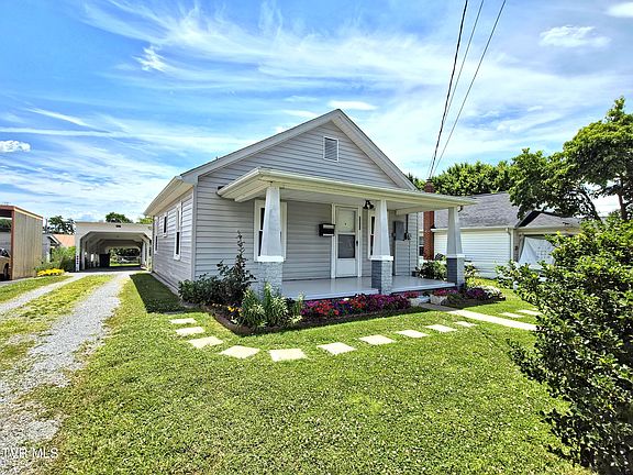 3rd image of 1009 Riverside Ave
