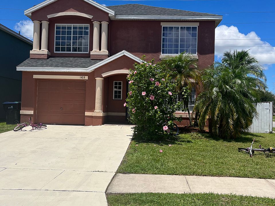 1st image of 1428 Carey Glen Cir