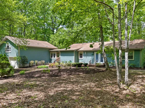 2661 Boston Branch Cir, Signal Mountain, TN 37377
