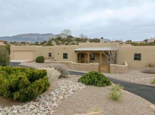 16 Trails Rd E, Placitas, NM 87043