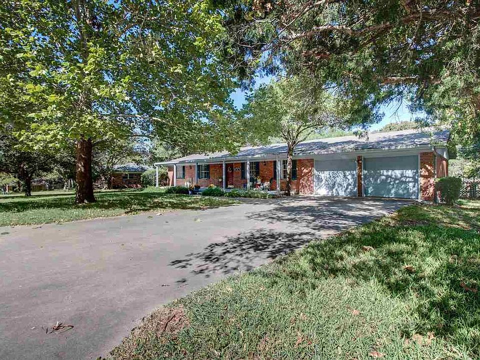 1st image of 9209 Lark Dr