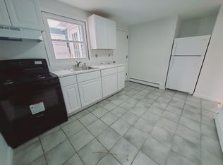 12 Houston Ter APT 4, Stamford, CT 06902