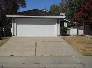 6901 Springmont Dr, Elk Grove, CA 95758