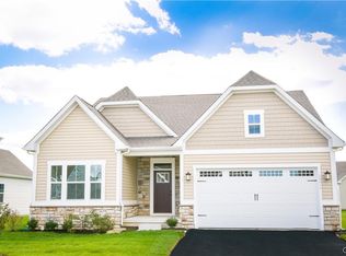977 Woodmont Ln N, Catasauqua Bor, PA 18020