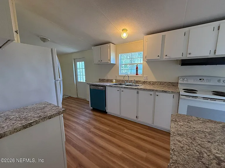 101 Nancy Dr — Photo 7