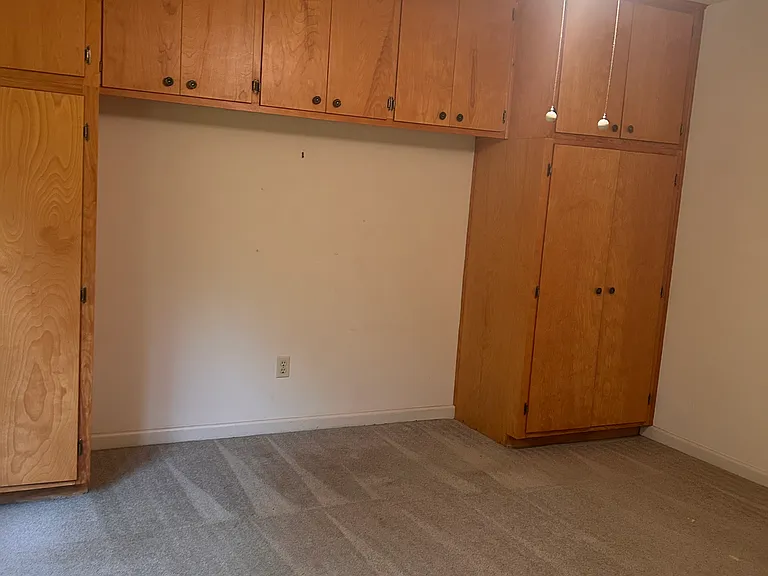 1605 Carl Rd — Photo 8