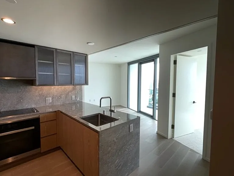 1000 Auahi St #2506 — Photo 5
