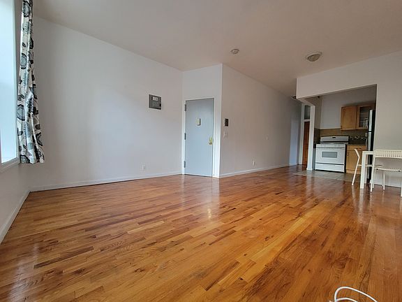 2nd image of 613 Marcy Ave APT 2B