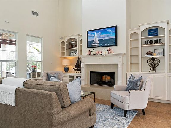 3rd image of 8414 Prince Charles Ct