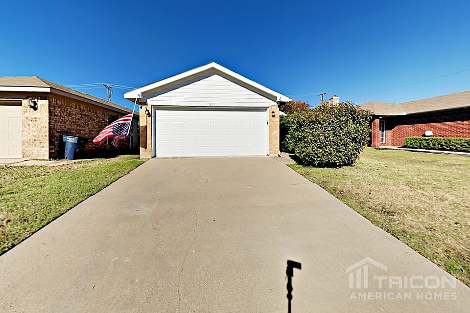 1st image of 1013 Olivewood Ln