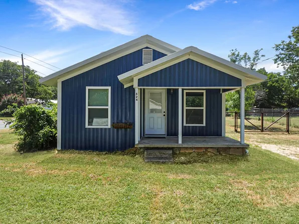 624 S Rusk St, De Leon, TX 76444