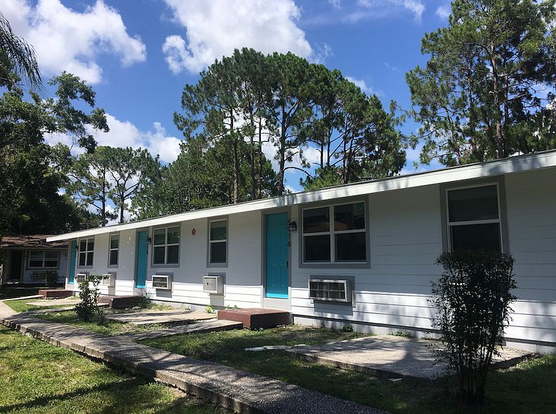 1st image of 5918 Bryce Ln