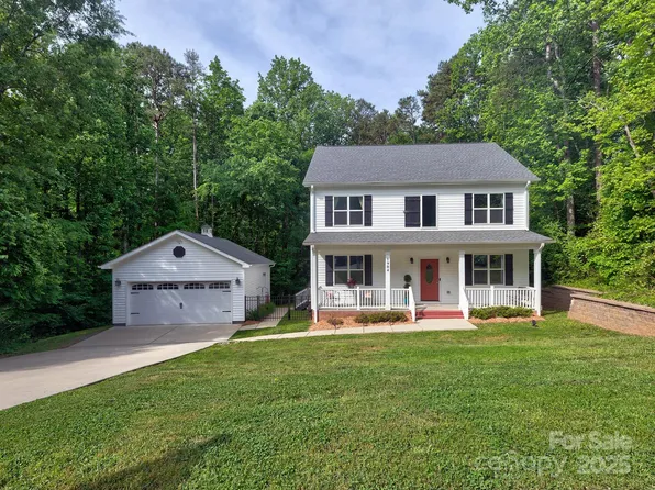 1904 Lark Ln, Stanley, NC 28164