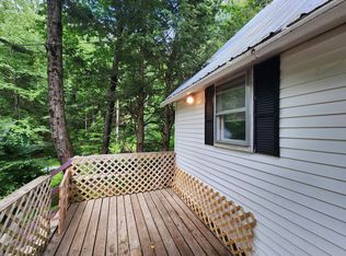 82 Taylor Rd, Putney, VT 05346