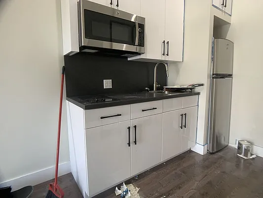 Rented by Bedford Brownstone Realty | media 19