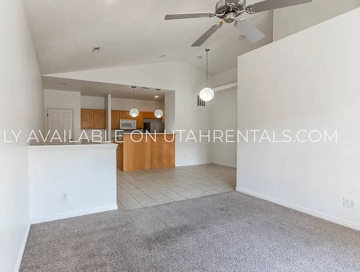 1508 W 110 N — Photo 6