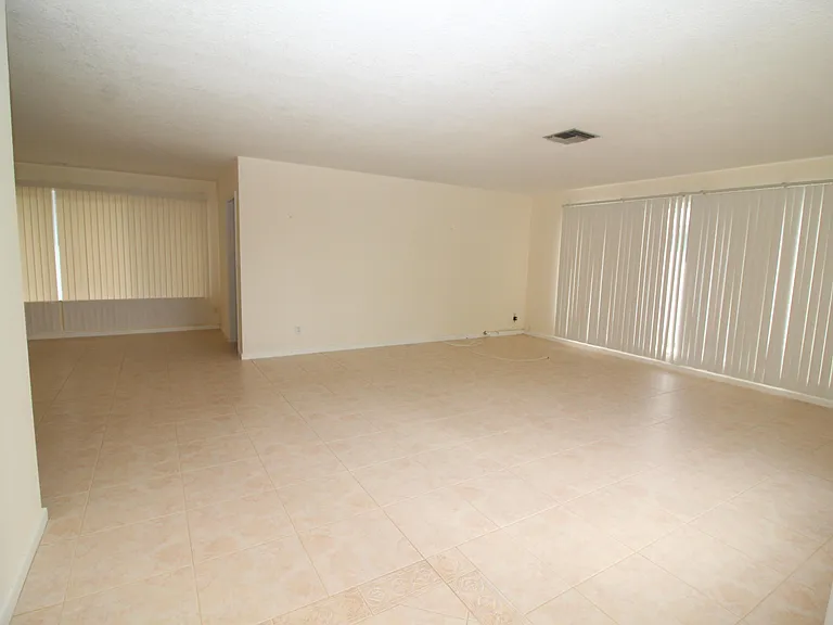 4454 W Tradewinds Ave — Photo 9