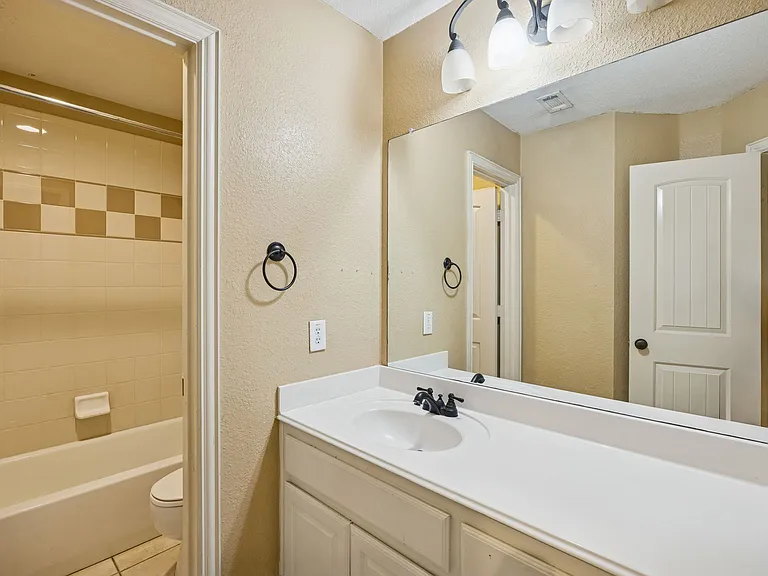 4010 Eider Dr — Photo 40