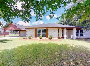 506 Meadowcroft Ln, Winnie, TX 77665