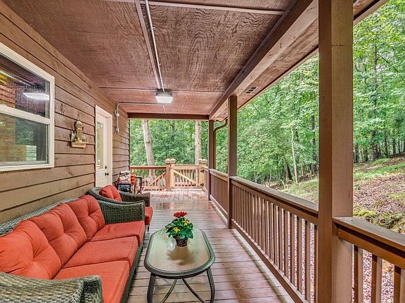 2nd image of 1122 Beaver Lake Dr #2-5426