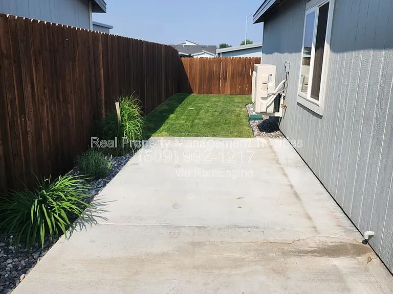 406 Dawson Ln — Photo 9