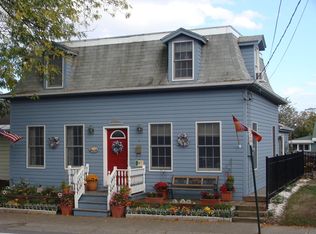 3 N Washington St, Athens, NY 12015