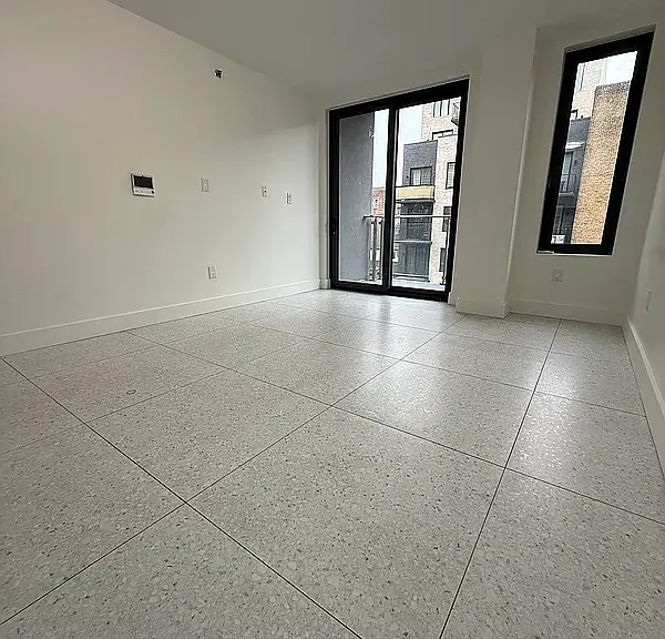 1669 E 19th St #4A — Photo 1