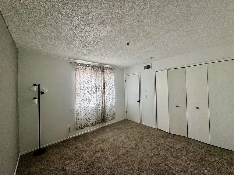 2601 W Broadway Blvd #379 — Photo 10