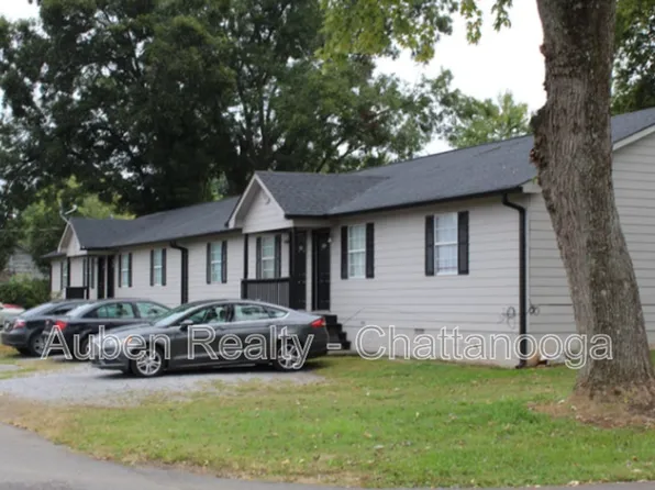 446 9th St SE, Cleveland, TN 37311