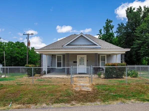 1114 Oconnell St, Arkadelphia, AR 71923