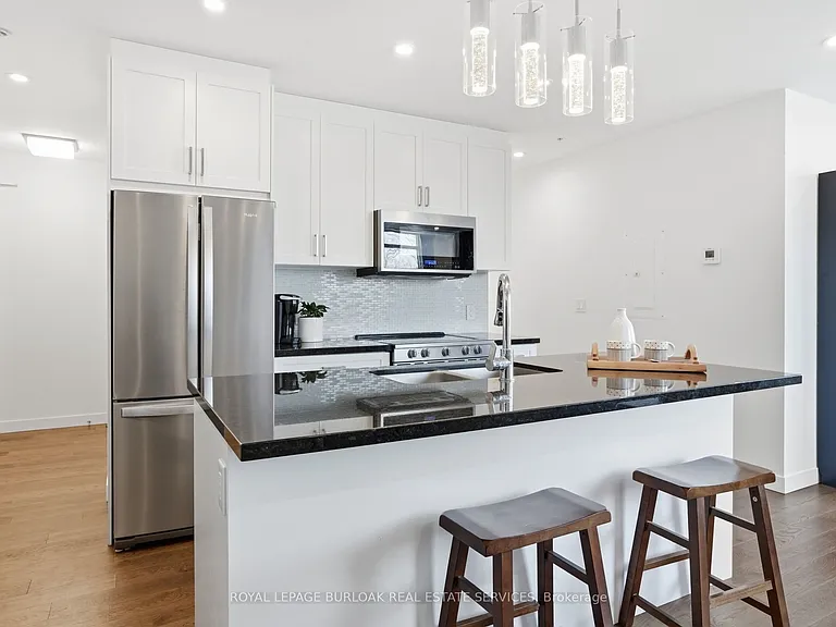 467 Charlton Ave E #307 — Photo 8